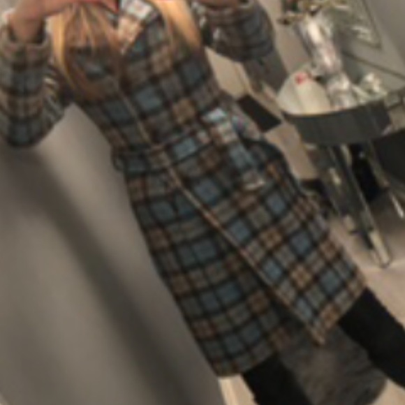 Coat - Picture 1 of 9